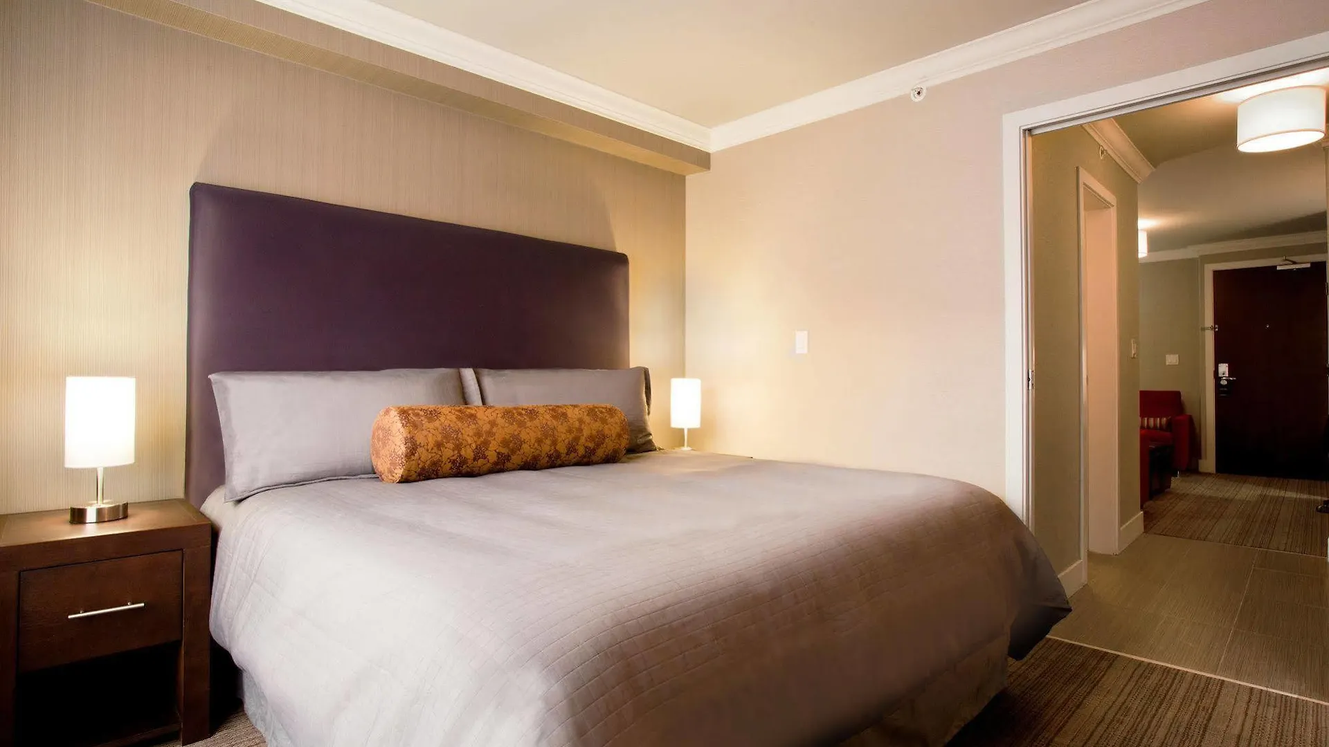 Sandman Hotel & Suites Calgary South