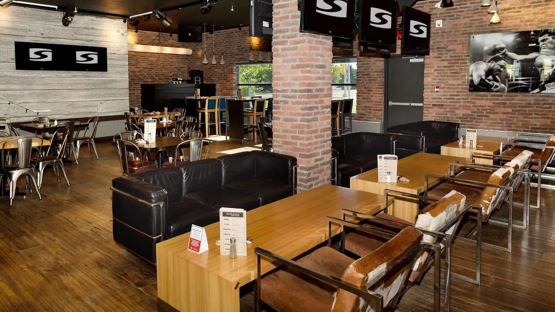 Sandman Hotel & Suites Calgary South