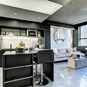 Pierce Boutique By Simplissimmo , Montréal Kanada